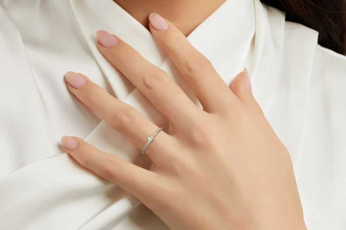 Diamond and gold seren solitary ring