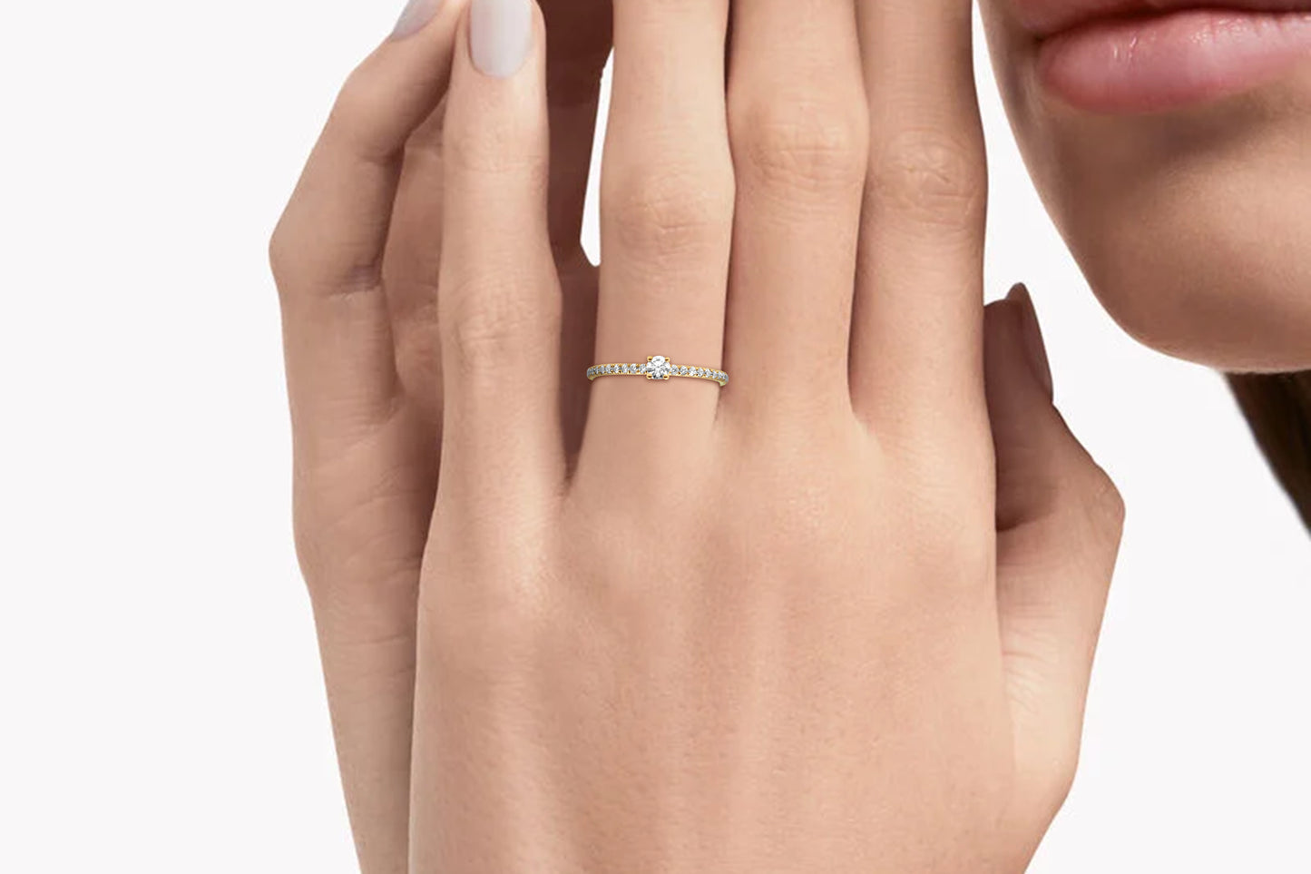 Diamond and gold seren solitary ring