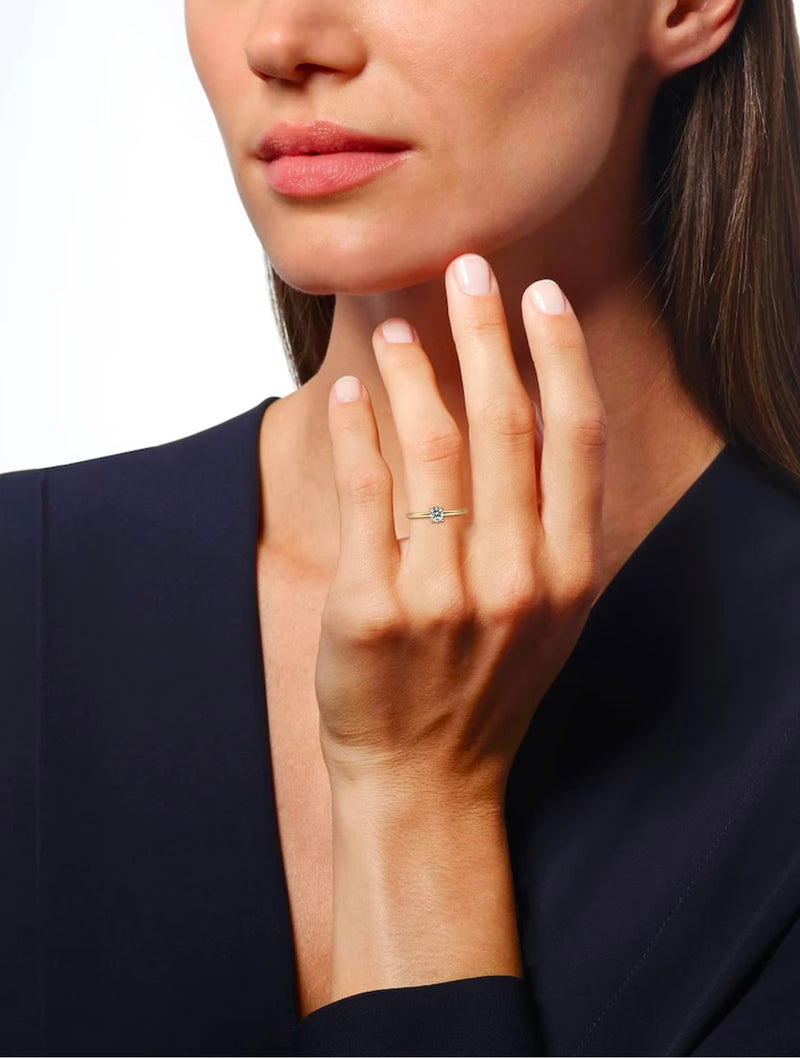 Diamonds and gold solitaire large Elia ring
