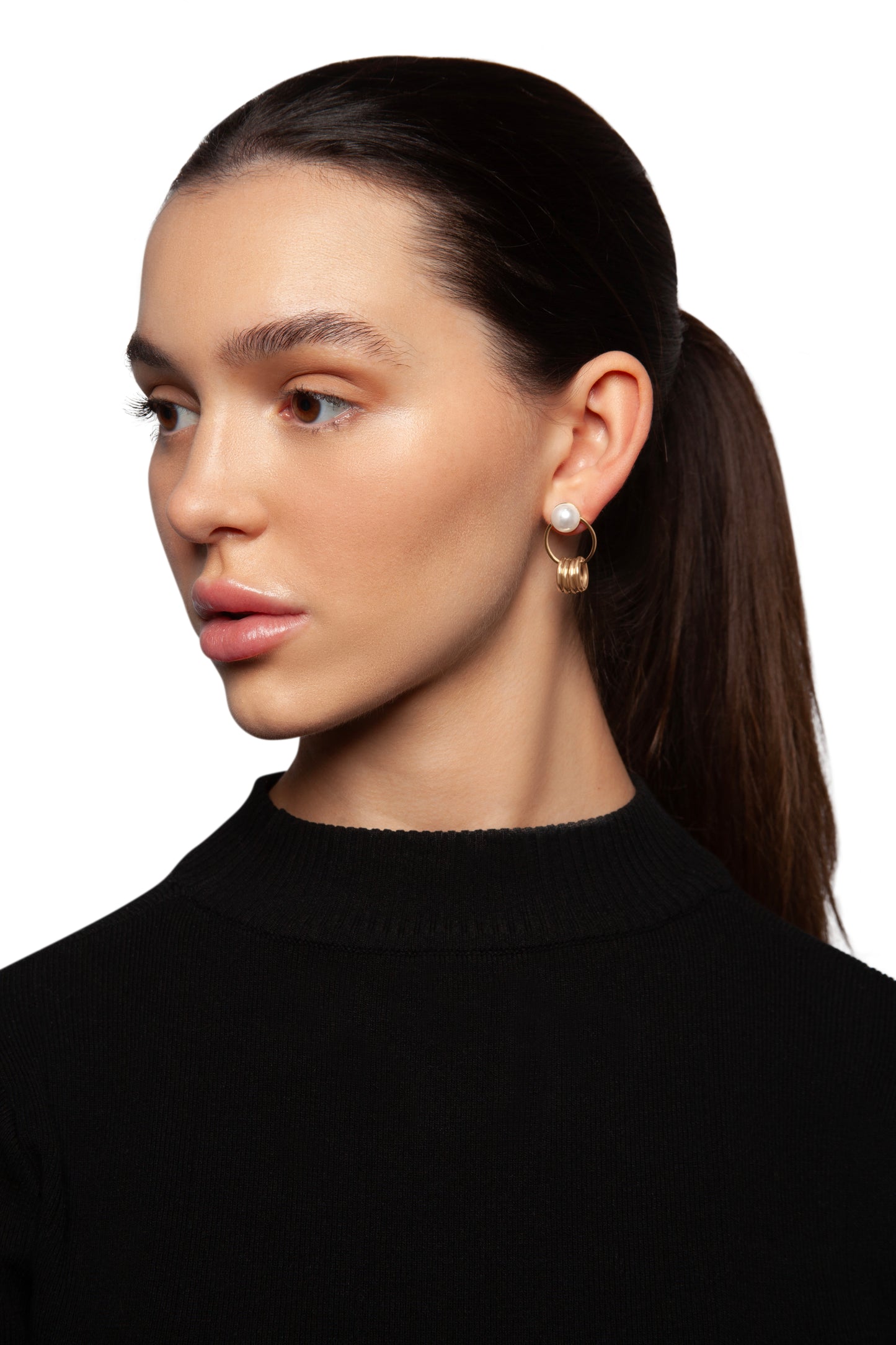 Hollow Geometric Pearl Earrings