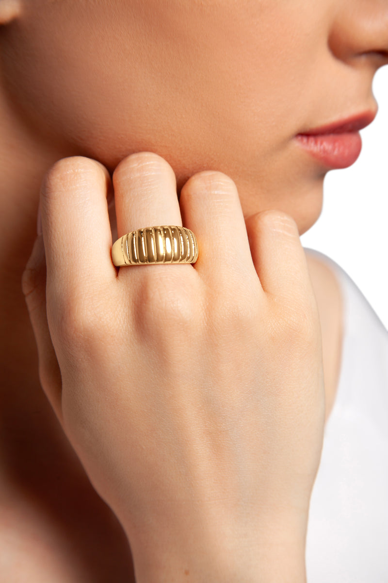 Ribbed Dome Ring